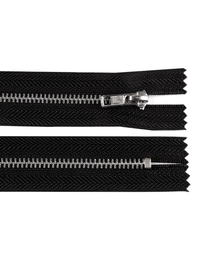 Kovový zips No 3 dĺžka 18 cm nohavicový so striebornými zúbkami - 1 ks
