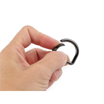 tömör fém karabinerek