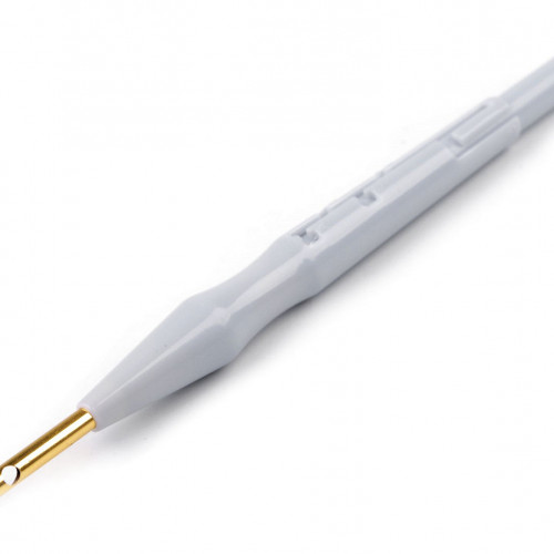 Üreges felvarrható tű / hímző toll erős fonalra 1db.